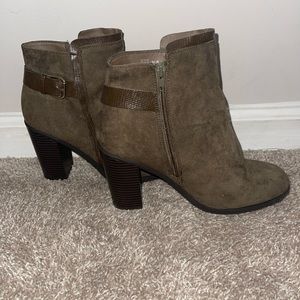 Shoe Dazzle Booties